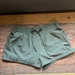 Zyia Active Olive Green Summer Shorts Size Small (S)